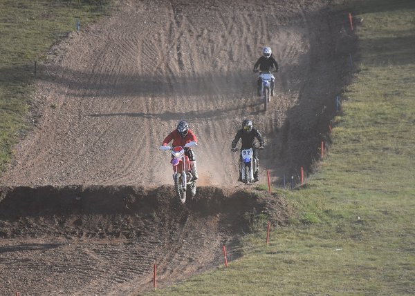 Organiser une sortie moto en groupe : conseils pratiques